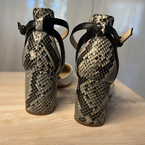 Marc Fisher heels - Picture 3 of 11